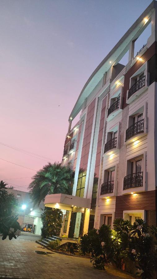 Pine Tree Aparthotel Kanchipuram Ngoại thất bức ảnh